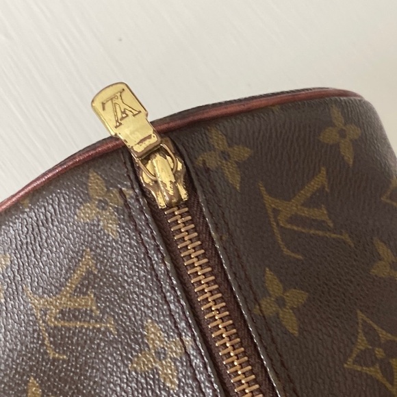 Louis Vuitton Monogram Papillon 30 - Picture 8 of 15